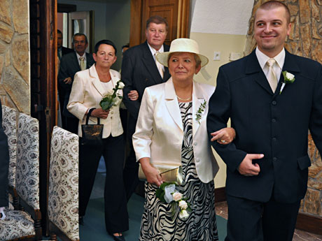 Father Jiri, mother Melita & father Miloslav, mother Jana & groom